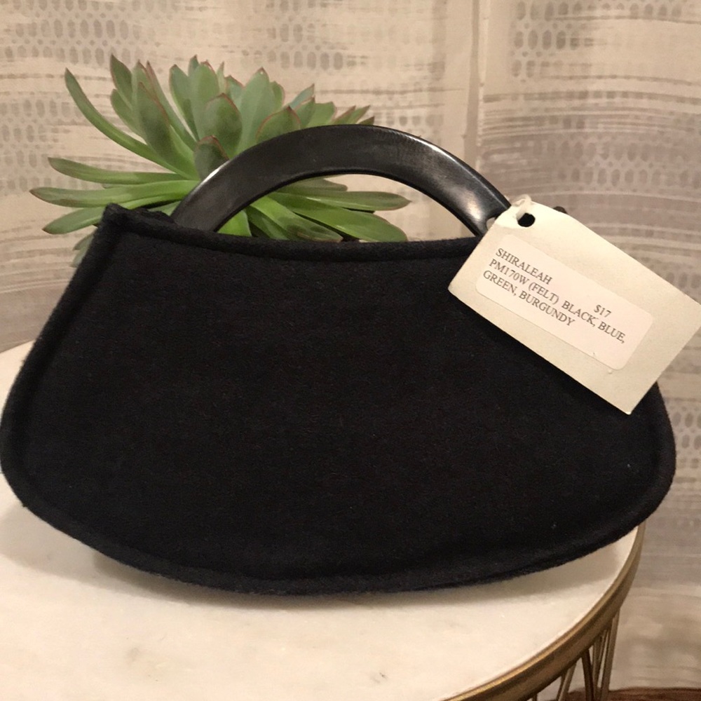 NWT Shiraleah Black Felt Purse